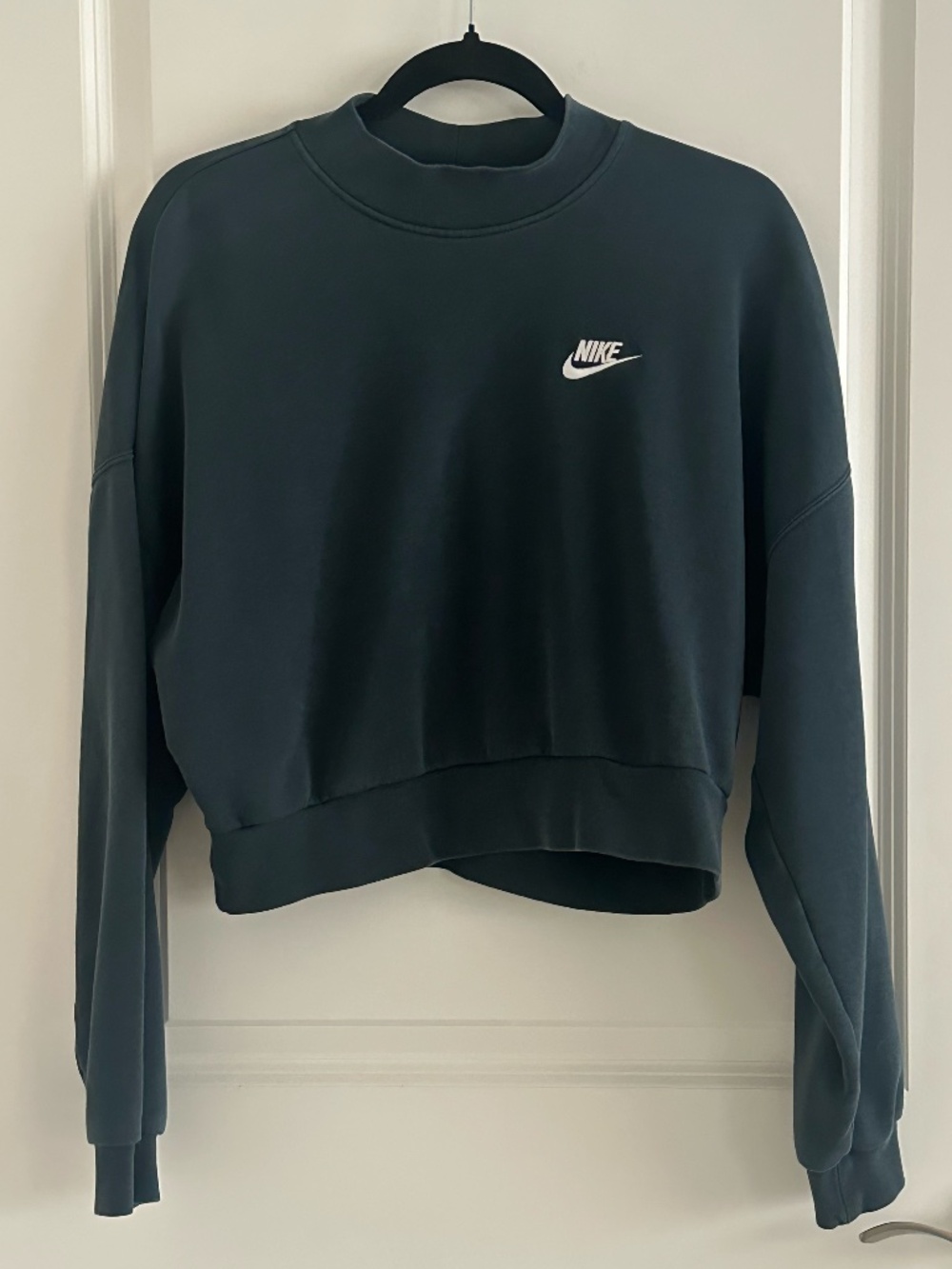 Nike Logo Crewneck Sweater (Navy)